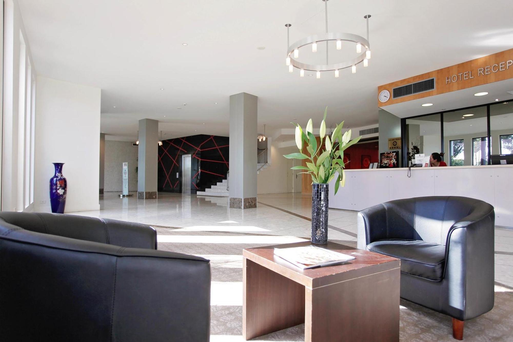 โรงแรมโกลเดน เพบเบิล Wantirna ภายนอก รูปภาพ